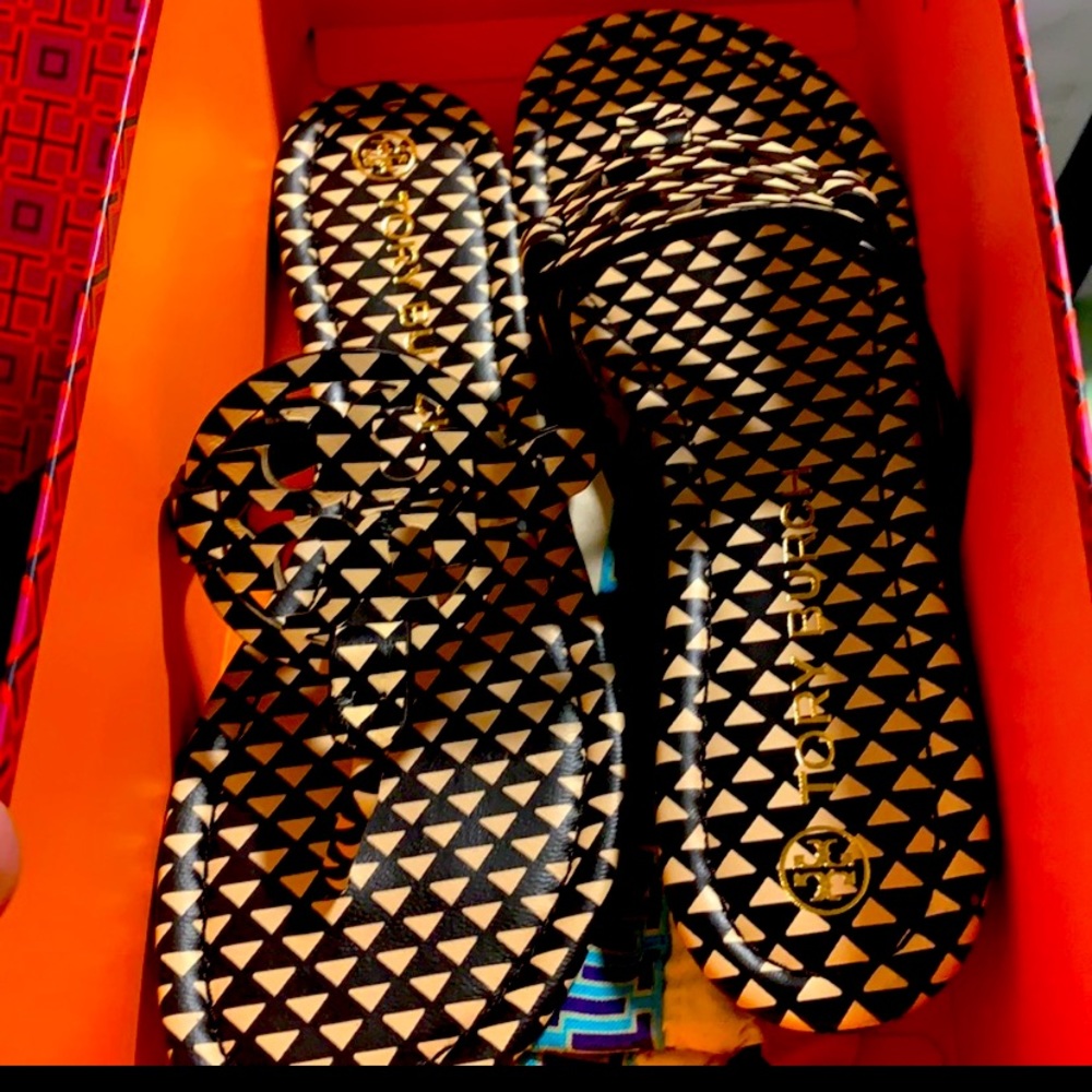 NIB Tory Burch leather Miller sandal size US 10 foam cushioned footbed bold logo